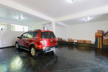 Casa para alugar com 242m², 3 quartos e 3 vagasGaragem
