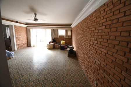 Casa para alugar com 370m², 5 quartos e 4 vagasSala 3