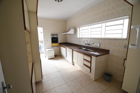 Casa para alugar com 370m², 5 quartos e 4 vagasCozinha