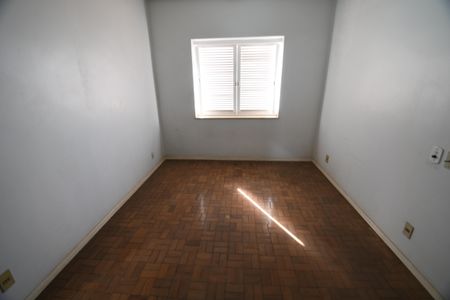 Casa para alugar com 370m², 5 quartos e 4 vagasQuarto 4