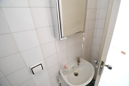 Casa para alugar com 370m², 5 quartos e 4 vagasBanheiro de serviço