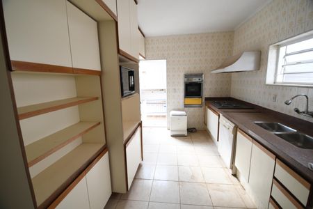 Casa para alugar com 370m², 5 quartos e 4 vagasCozinha