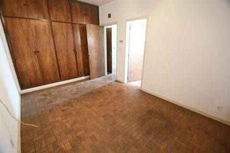 Casa para alugar com 370m², 5 quartos e 4 vagasQuarto 3 - Suíte