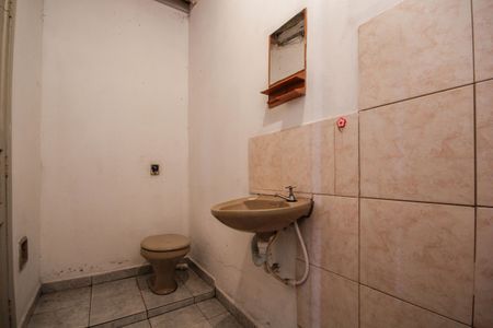 Casa para alugar com 120m², 3 quartos e 2 vagasBanheiro