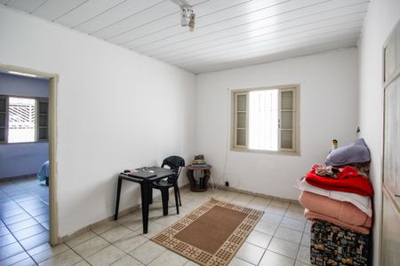 Casa para alugar com 120m², 3 quartos e 2 vagasQuarto 2