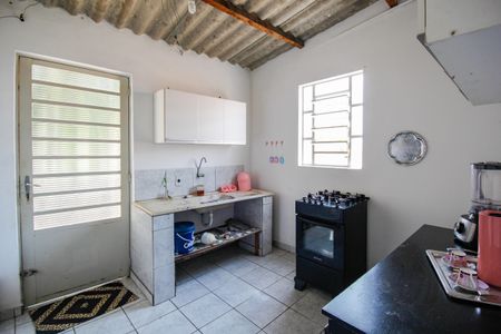 Casa para alugar com 120m², 3 quartos e 2 vagasCozinha