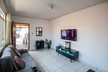 Casa para alugar com 120m², 3 quartos e 2 vagasSala