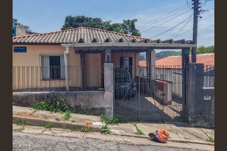 Casa para alugar com 120m², 3 quartos e 2 vagasFachada