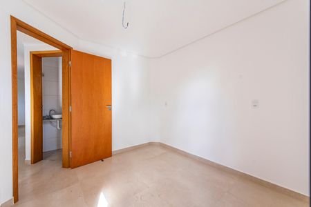 Apartamento à venda com 100m², 2 quartos e 2 vagasQuarto 2