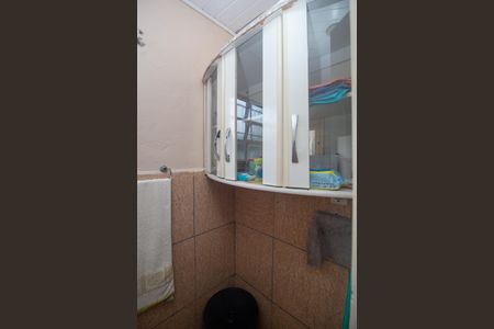 Casa à venda com 180m², 3 quartos e sem vaga Casa à venda com 180m², 3 quartos e sem vagaBanheiro 2