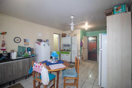 Casa à venda com 180m², 3 quartos e sem vaga Casa à venda com 180m², 3 quartos e sem vagaCozinha