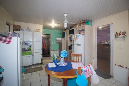 Casa à venda com 180m², 3 quartos e sem vaga Casa à venda com 180m², 3 quartos e sem vagaCozinha