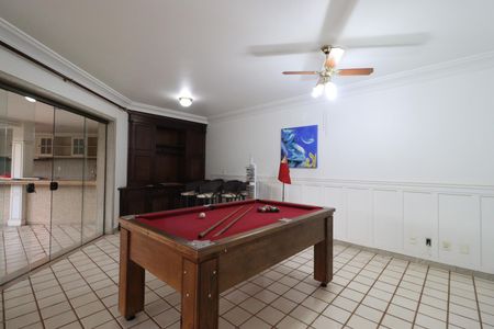 Casa para alugar com 610m², 4 quartos e 5 vagasÁrea comum-Sala de Jogos
