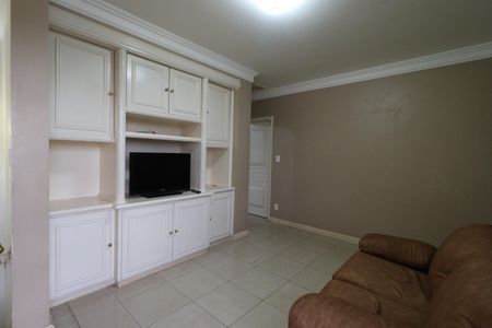 Casa para alugar com 610m², 4 quartos e 5 vagasSala 2