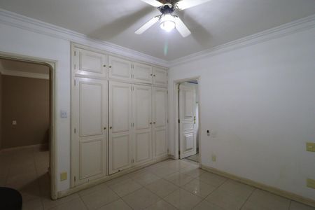 Casa para alugar com 610m², 4 quartos e 5 vagasSuíte 1