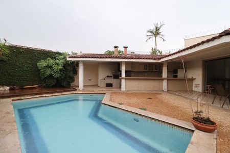 Casa para alugar com 610m², 4 quartos e 5 vagasÁrea comum