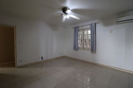 Casa para alugar com 610m², 4 quartos e 5 vagasSuíte 2