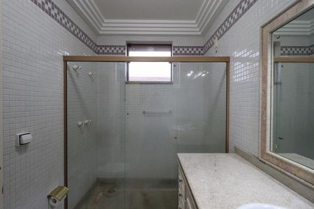 Casa para alugar com 610m², 4 quartos e 5 vagasBanheiro da Suíte 3