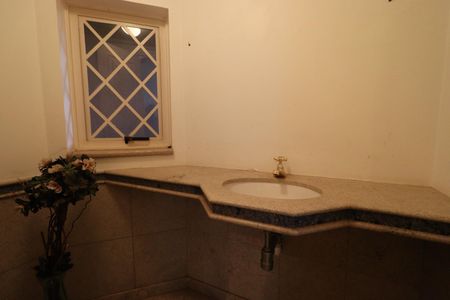 Casa para alugar com 610m², 4 quartos e 5 vagasLavabo