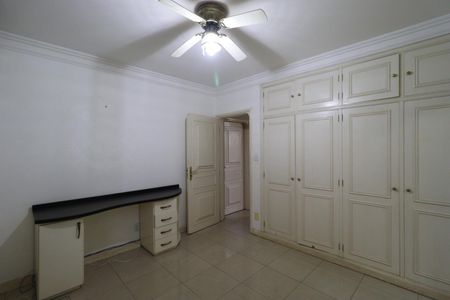 Casa para alugar com 610m², 4 quartos e 5 vagasSuíte 1