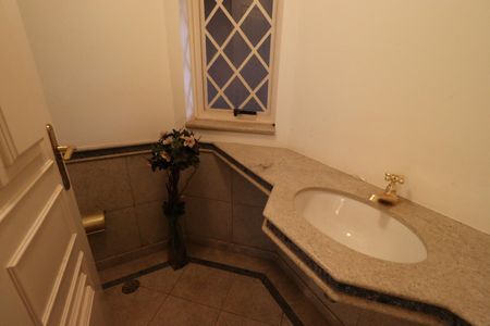 Casa para alugar com 610m², 4 quartos e 5 vagasLavabo