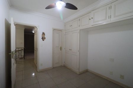 Casa para alugar com 610m², 4 quartos e 5 vagasSuíte 4