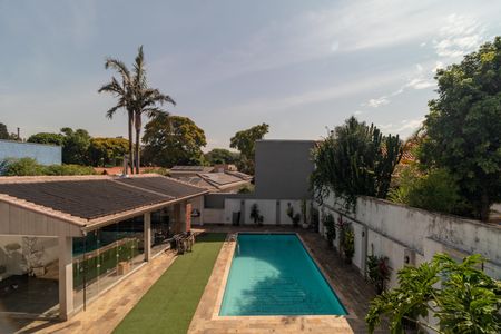 Casa para alugar com 350m², 4 quartos e 5 vagas Casa para alugar com 350m², 4 quartos e 5 vagasVista da Suíte 2