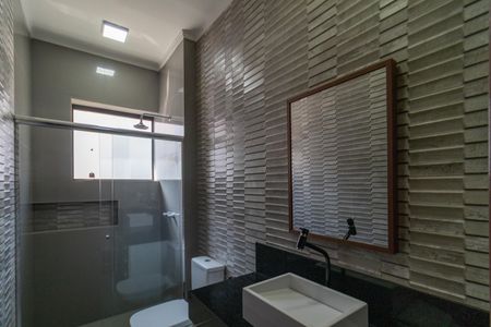 Casa para alugar com 350m², 4 quartos e 5 vagas Casa para alugar com 350m², 4 quartos e 5 vagasBanheiro