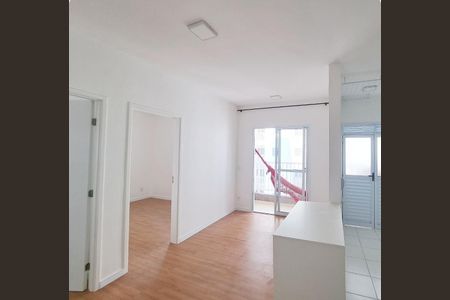 Sala de apartamento para alugar com 2 quartos, 44m² em Quitaúna, Osasco