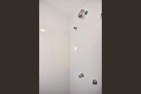 Apartamento à venda com 73m², 2 quartos e 1 vagaChuveiro do Banheiro