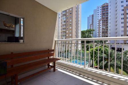 Varanda de apartamento à venda com 2 quartos, 73m² em Jardim Wanda, Taboão da Serra