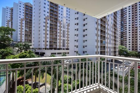 Apartamento à venda com 73m², 2 quartos e 1 vagaVaranda