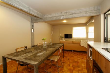 Apartamento à venda com 77m², 1 quarto e 1 vaga Apartamento à venda com 77m², 1 quarto e 1 vagaSala e Cozinha