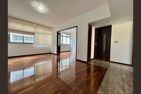 Apartamento à venda com 130m², 3 quartos e 2 vagasFoto 02