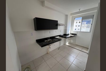Apartamento para alugar com 42m², 2 quartos e 1 vaga Apartamento para alugar com 42m², 2 quartos e 1 vagaCozinha e Área de Serviço