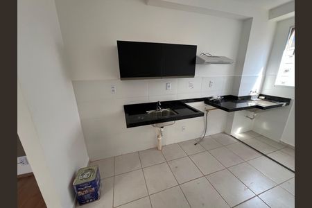 Apartamento para alugar com 42m², 2 quartos e 1 vaga Apartamento para alugar com 42m², 2 quartos e 1 vagaCozinha e Área de Serviço
