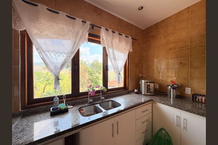 Casa de condomínio à venda com 4000m², 4 quartos e 6 vagasCozinha