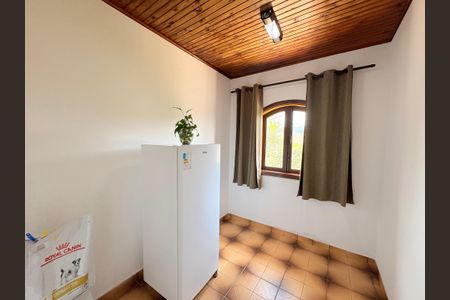 Casa de condomínio à venda com 4000m², 4 quartos e 6 vagasÁrea para despensa