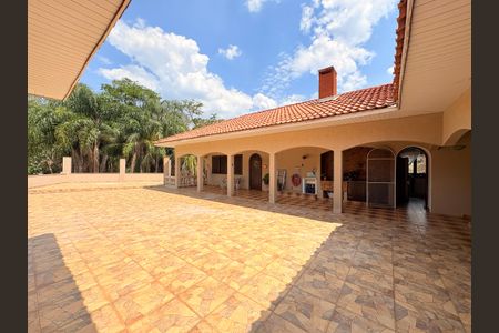 Casa de condomínio à venda com 4000m², 4 quartos e 6 vagasÁrea externa