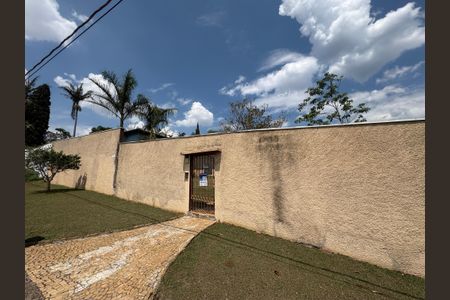 Casa de condomínio à venda com 4000m², 4 quartos e 6 vagasFachada