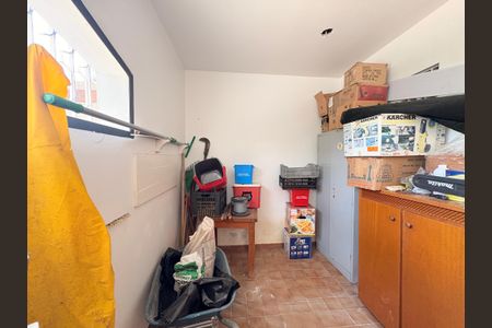 Casa de condomínio à venda com 4000m², 4 quartos e 6 vagasDepósito