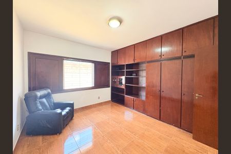 Casa de condomínio à venda com 4000m², 4 quartos e 6 vagasQuarto 2