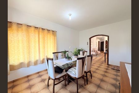 Casa de condomínio à venda com 4000m², 4 quartos e 6 vagasSala de Jantar