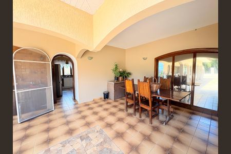 Casa de condomínio à venda com 4000m², 4 quartos e 6 vagasÁrea externa