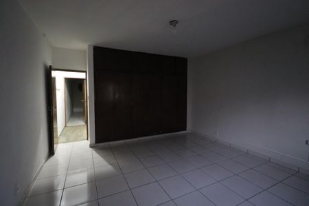 Quarto 1 de casa para alugar com 2 quartos, 115m² em Penha de França, São Paulo