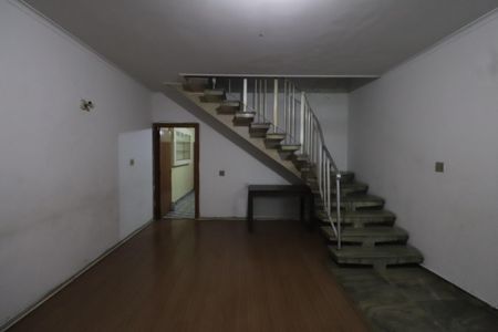 Casa à venda com 115m², 2 quartos e 1 vagaSala