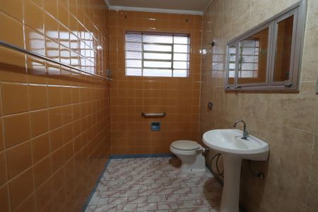 Casa à venda com 115m², 2 quartos e 1 vagaBanheiro