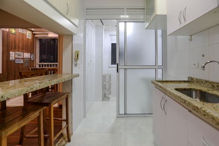 Apartamento para alugar com 65m², 2 quartos e 1 vaga Apartamento para alugar com 65m², 2 quartos e 1 vagaCozinha