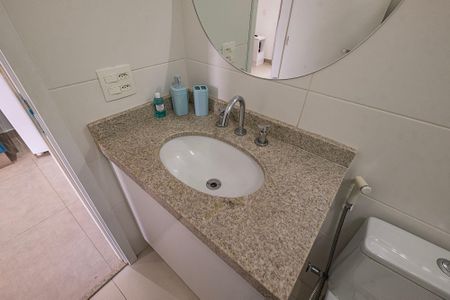 Studio para alugar com 32m², 1 quarto e sem vaga Studio para alugar com 32m², 1 quarto e sem vagaBanheiro