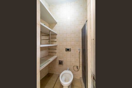 Apartamento para alugar com 120m², 2 quartos e sem vagaBanheiro de serviço